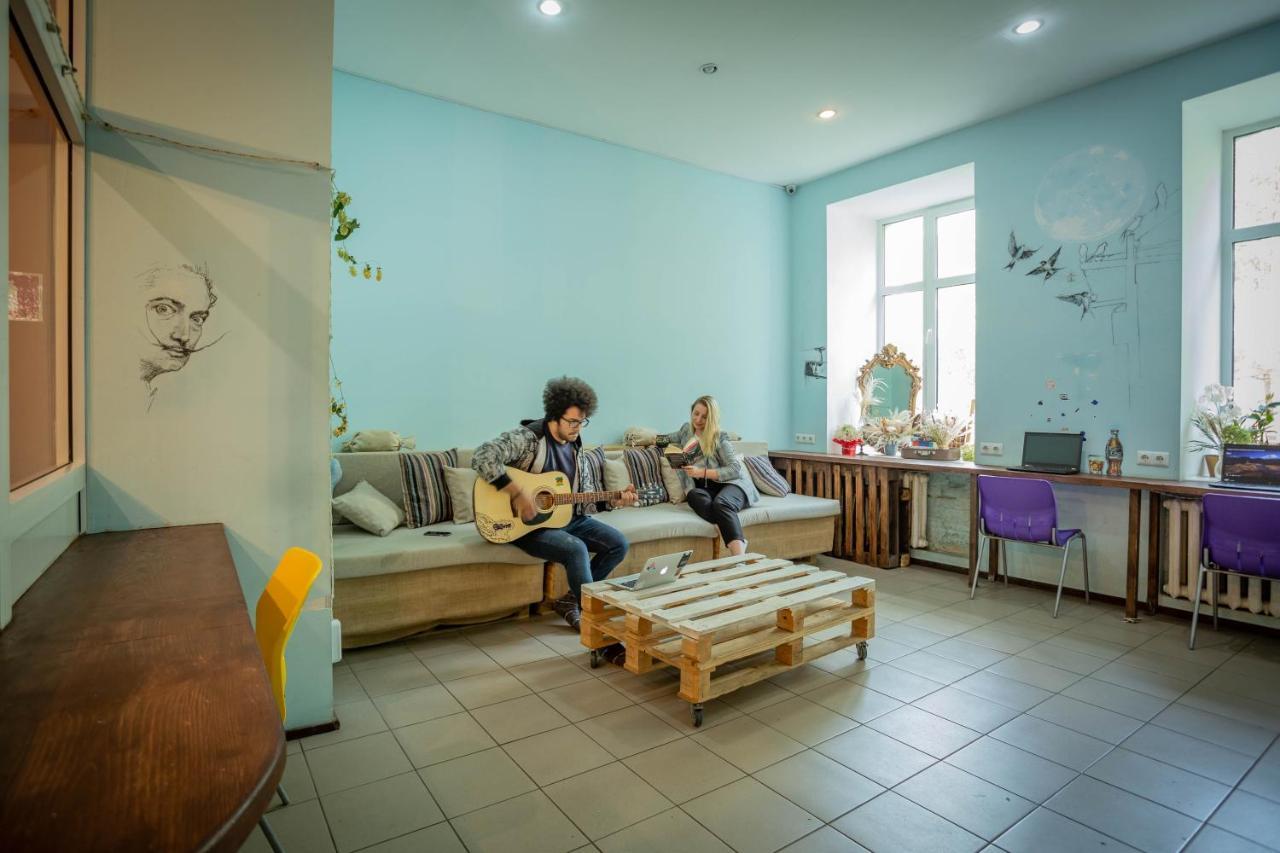 Factory Hostel Kyiv Exterior photo